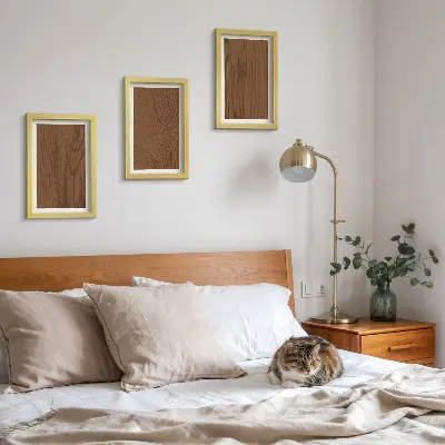 Pakke med billeder og rammer med minimalistisk træmønster og barktekstur