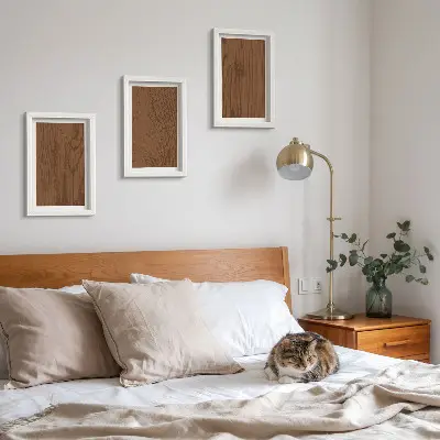 Pakke med billeder og rammer med minimalistisk træmønster og barktekstur