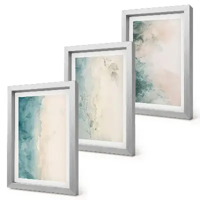 Billedvæg med akvarelmalerier på lærred i minimalistisk stil
