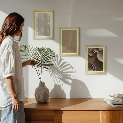 Billedvæg med strukturer og teksturer i minimalistisk stil