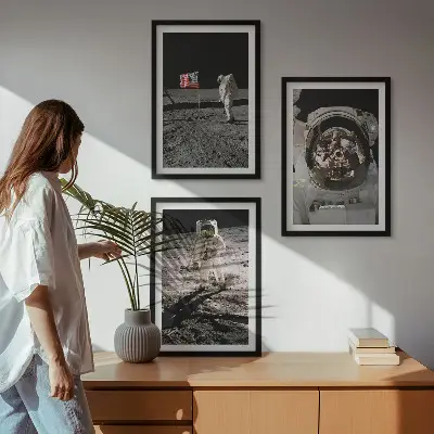 Billedvæg med NASA-motiv astronaut der lander på månen
