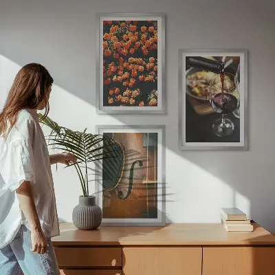 Triptyk-billeder med ramme med motiv af vintage blomster, vin og violin