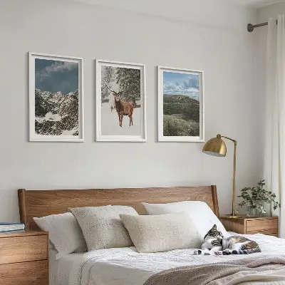 Billedvæg med naturmotiv landskab med bjerge, sne, hjorte og skov