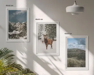 Billedvæg med naturmotiv landskab med bjerge, sne, hjorte og skov