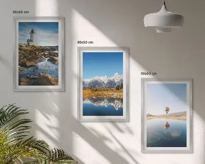 Triptykon med ramme billeder med motiv af natur fyrtårn bjerge og ballon