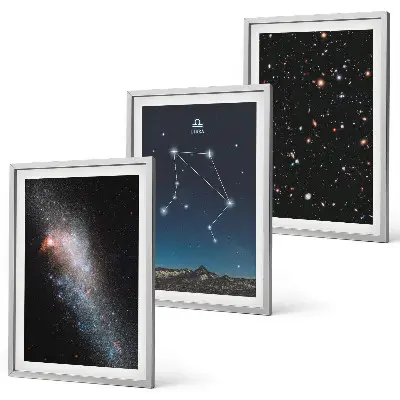 Triptykon med ramme motiv af galakse i Vægtens stjernetegn