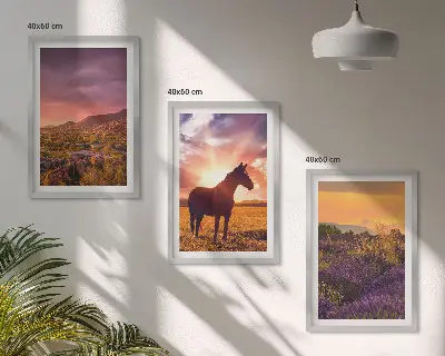 Billedsæt til soveværelset med motiv af bjerglandskab og hest