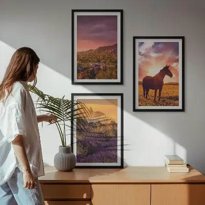 Billedsæt til soveværelset med motiv af bjerglandskab og hest