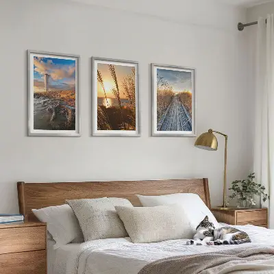 Billedvæg inspiration med fyrtårn og græsbro