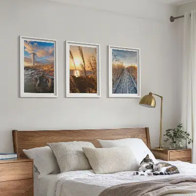 Billedvæg inspiration med fyrtårn og græsbro