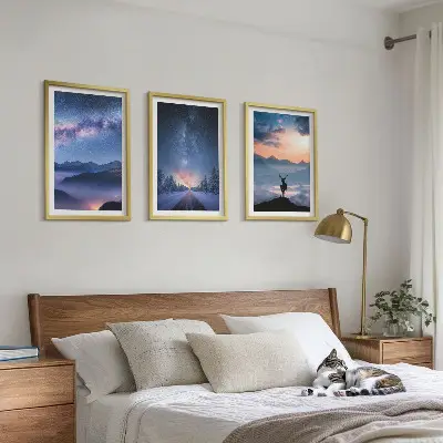 Sengesæt til soveværelset med motiv af bjerge, nattehimmel, tåge og hjorte