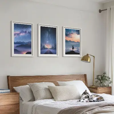 Sengesæt til soveværelset med motiv af bjerge, nattehimmel, tåge og hjorte