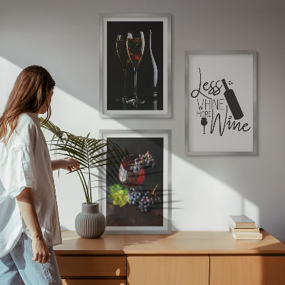 Billedvæg inspiration Glas vin med druer og indskrift