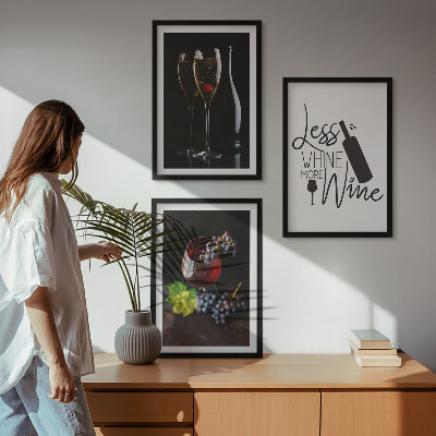 Billedvæg inspiration Glas vin med druer og indskrift