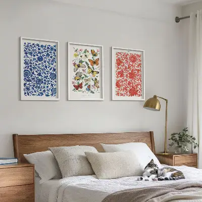 Triptykon med vintage blomster og sommerfugle billeder med ramme