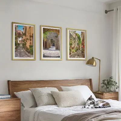 Billedsæt til soveværelset med italiensk gade- og blomsterarkitektur