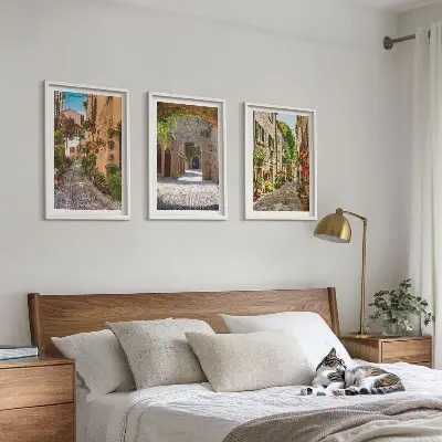 Billedsæt til soveværelset med italiensk gade- og blomsterarkitektur