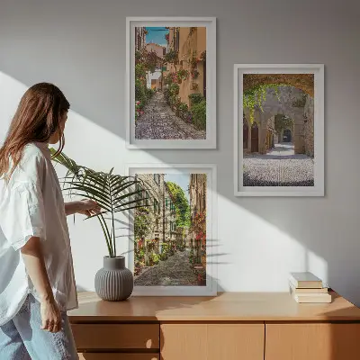 Billedsæt til soveværelset med italiensk gade- og blomsterarkitektur