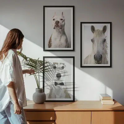 Billedvæg med portrætter af hunde og heste elegante motiver til din væg