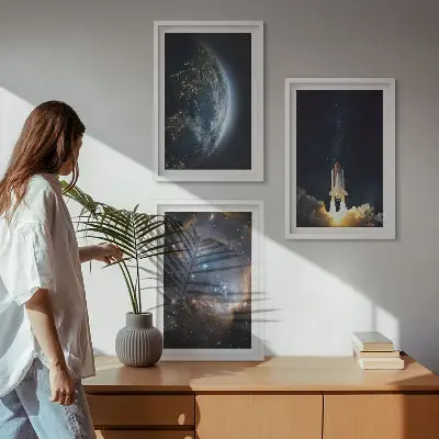 Billedsæt til soveværelset med motiv af rummet, jorden, raket og galakse