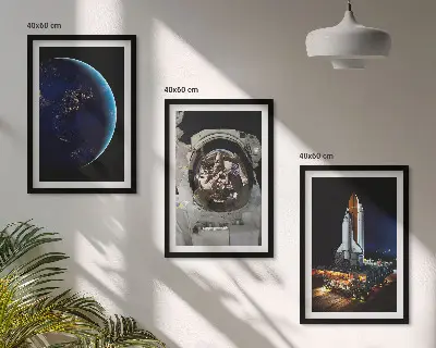 Billedvæg med rumtema astronaut og raket på Jorden