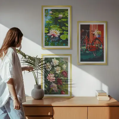 Billedsæt til soveværelset med motiv af farverige liljer i haven