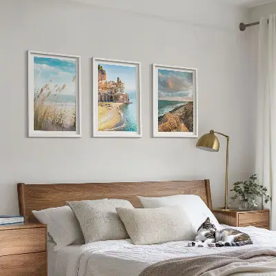 Billedvæg med landskaber strand og klipper i byen
