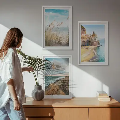 Billedvæg med landskaber strand og klipper i byen