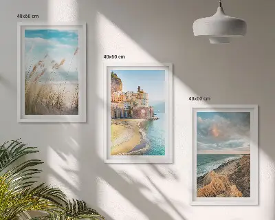Billedvæg med landskaber strand og klipper i byen