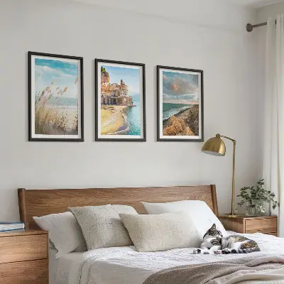Billedvæg med landskaber strand og klipper i byen