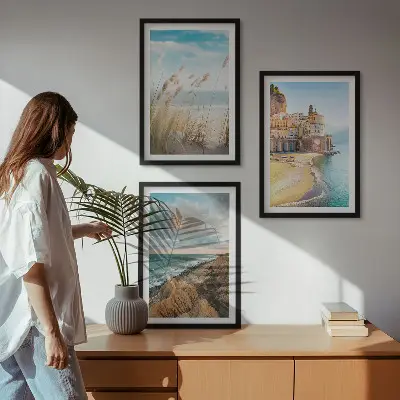 Billedvæg med landskaber strand og klipper i byen