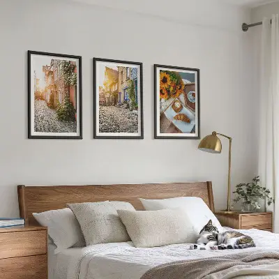 Triptyk-billeder med ramme motiv med gade, kaffe og solsikker