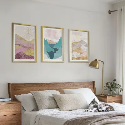 Billedvæg med abstrakte bjerge og sol inspiration til din billedvæg