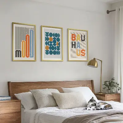Billedsæt til soveværelset med geometriske Bauhaus-mønstre