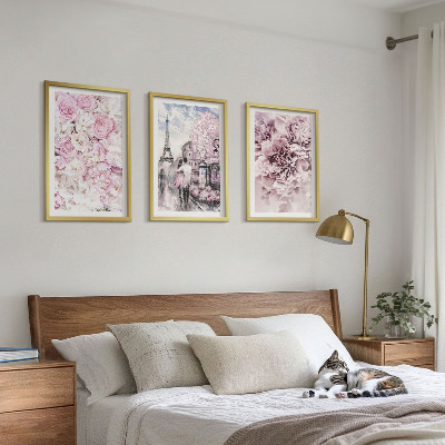 Triptykon billeder med ramme Blomster i nuancer af lyserødt landskab