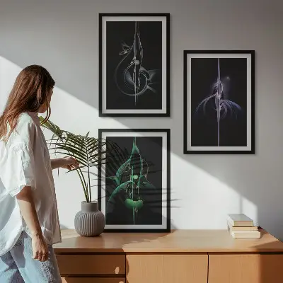Triptykon med abstrakte sorte farvemønstre triptykon med ramme