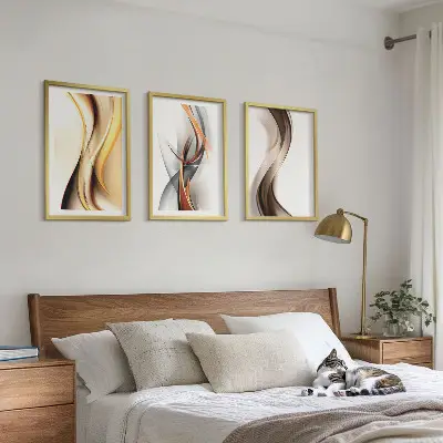 Triptykon med ramme gule og gråbrune bølger
