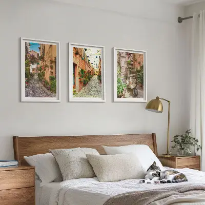 Billedvæg med inspiration gader, blomster og italiensk atmosfære