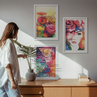 Billedsæt til soveværelset Portræt af en kvinde med intense blomstermotiver