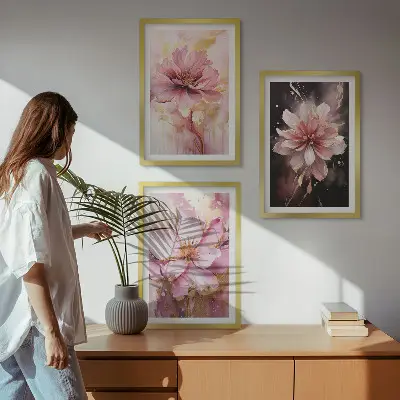 Billedsæt til soveværelset med blomsterkompositioner af roser og hvide blomster