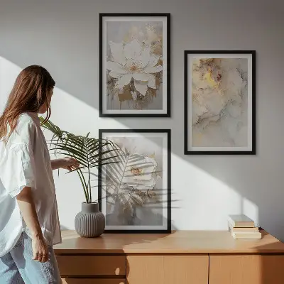 Billedsæt til soveværelset med abstrakt motiv af blomster og lys