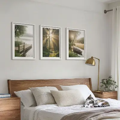 Billedvæg med naturmotiv sø, skov, båd og morgentåge