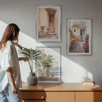Billedsæt til soveværelset med motiv af charmerende gader ved kysten