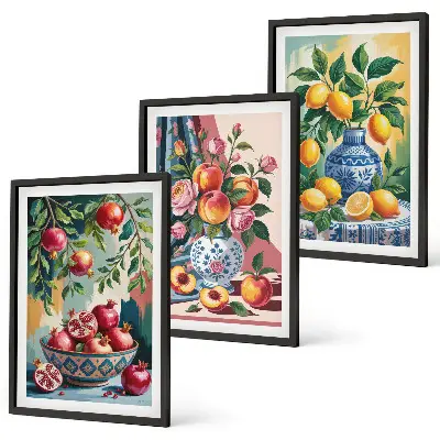Billedsæt til soveværelset med motiv af blomster og frugt i vaser