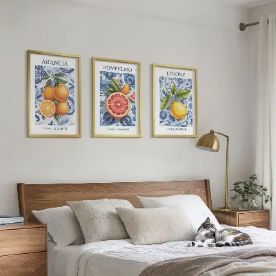 Triptykon med vintage illustrationer af citrusfrugter inklusive ramme