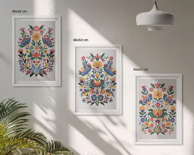 Billedvæg med blomstermønstre i intense farver