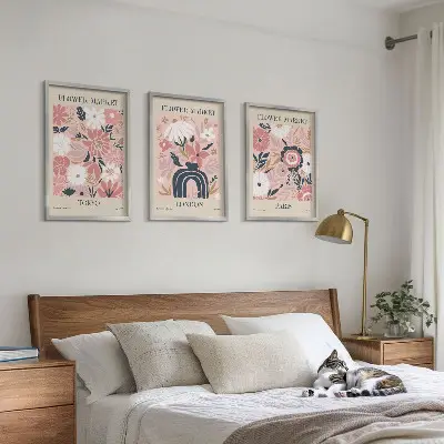 Blomstermotiver med Tokyo, London og Paris triptykon billeder med ramme