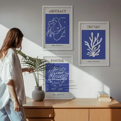 Blå plakater stilfuld vægdekoration