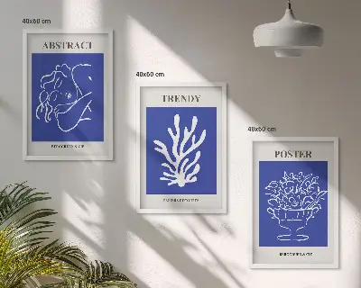 Blå plakater stilfuld vægdekoration