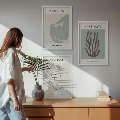 Triptykon med Matisse-inspirerede abstrakte malerier inklusive ramme